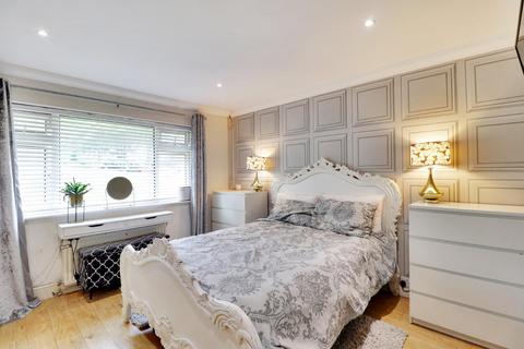 11 Beechlands Close, Hartley, Longfield, DA3 8AB