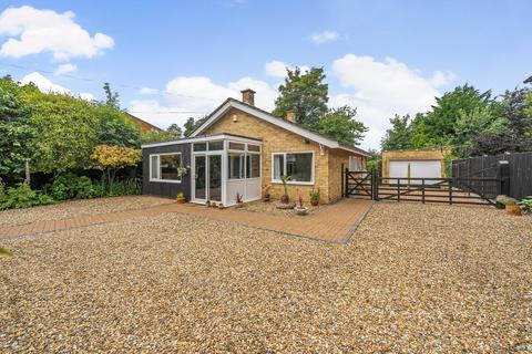 2 bedroom bungalow for sale, Hitchin Road, Stotfold, Hitchin, SG5