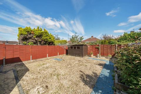 19 Durham Close, Cheltenham, GL51 3DF