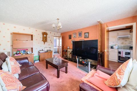 19 Durham Close, Cheltenham, GL51 3DF