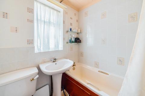 19 Durham Close, Cheltenham, GL51 3DF