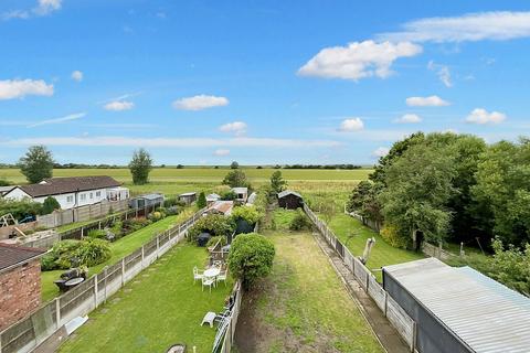 3 bedroom semi-detached house for sale, Banks Road, Southport PR9