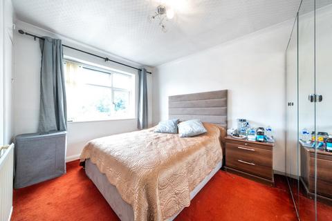 61 Stirling Road, Hayes, UB3 3AJ