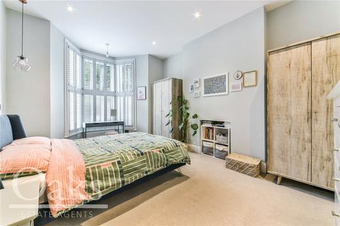 2 bedroom apartment for sale, Woodside Green, South Norwood