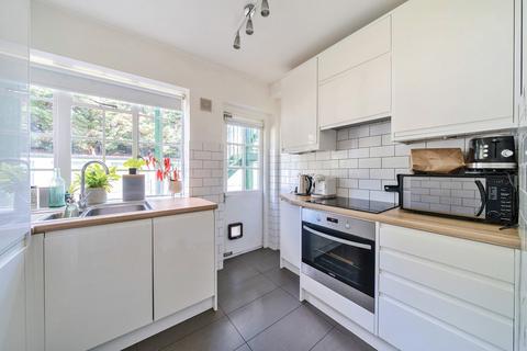 105 Ealing Village, London, W5 2EB