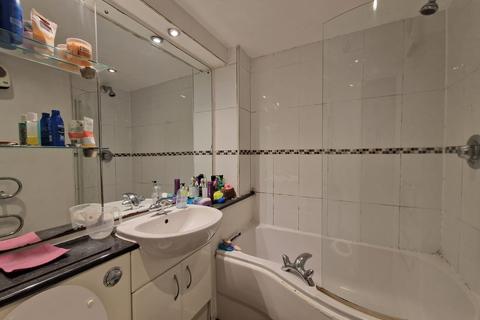 2 bedroom apartment for sale, Central Way Apartment  Scott Court, Warrington