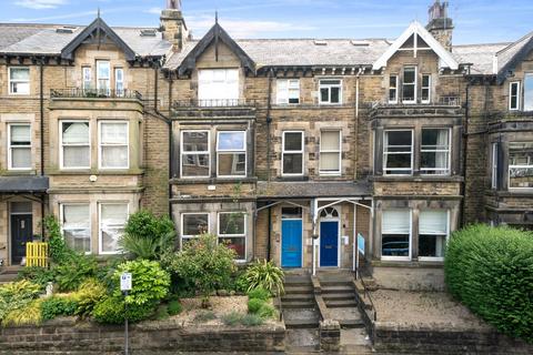 2 bedroom flat for sale, Valley Drive, Harrogate, North Yorkshire, HG2