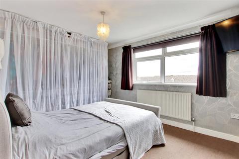 21 Northfield, Hartley, Longfield, DA3 7EW