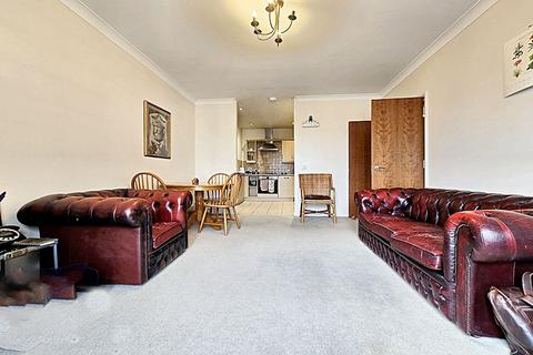 2 bedroom apartment for sale, Iliffe Close, Reading RG1