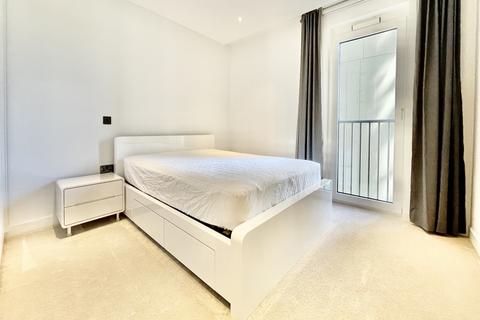 2 bedroom apartment to rent, Fountain Park Way, London W12