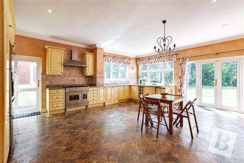 18 Ernest Road, Hornchurch, RM11 3JF