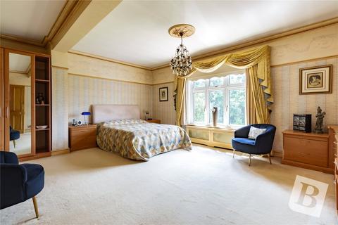 18 Ernest Road, Hornchurch, RM11 3JF