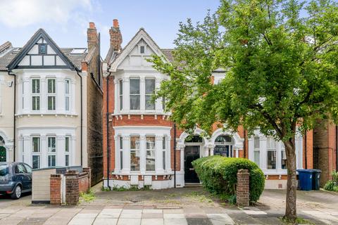 27a Egerton Gardens, London, W13 8HG