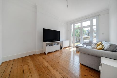 27a Egerton Gardens, London, W13 8HG
