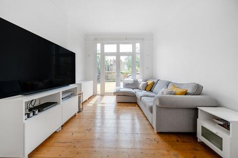 27a Egerton Gardens, London, W13 8HG