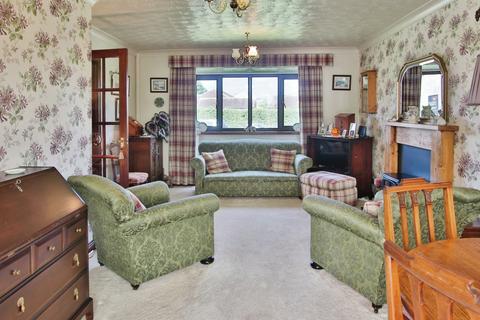 2 bedroom detached bungalow for sale, Braemar Court, Driffield YO25