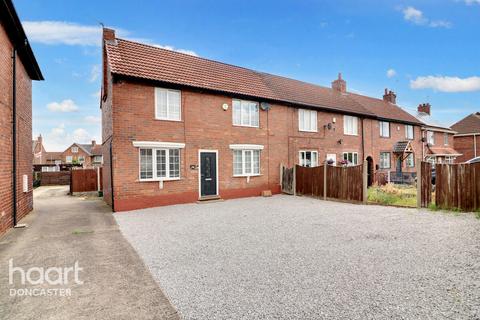 28 Fourth Avenue, Woodlands, Doncaster, DN6 7QA