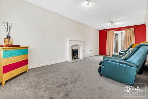 18 Bailey Way, Peterborough, PE2 9SE