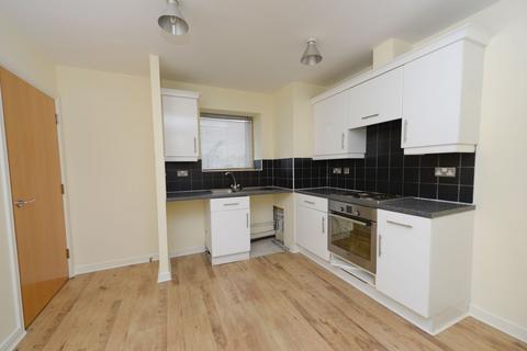 2 bedroom flat to rent, Camlough Walk, Chesterfield S41