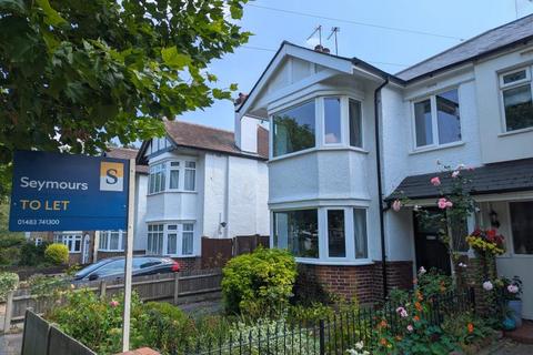 2 bedroom flat to rent, Woodlands Avenue, West Byfleet KT14