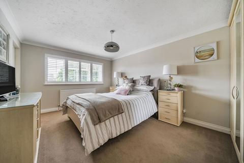 38 Coates Close, Basingstoke, RG22 4EF