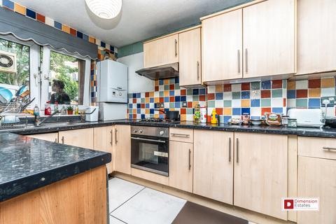 4 Selsea Place, London, N16 8HY