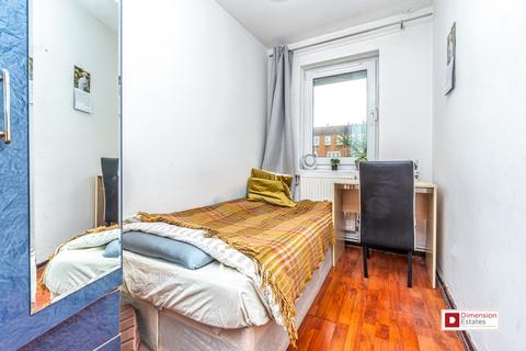 4 Selsea Place, London, N16 8HY