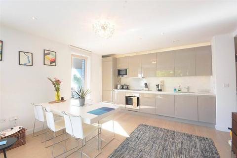 2 bedroom flat for sale, Rodney Road, Elephant and Castle, London, SE17