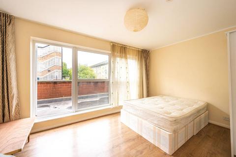 4 bedroom semi-detached house to rent, Spenser Grove, Stoke Newington, London, N16