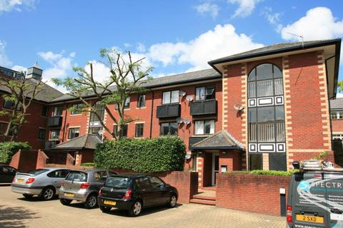 2 bedroom apartment to rent, Redcliff Backs, Bristol BS1