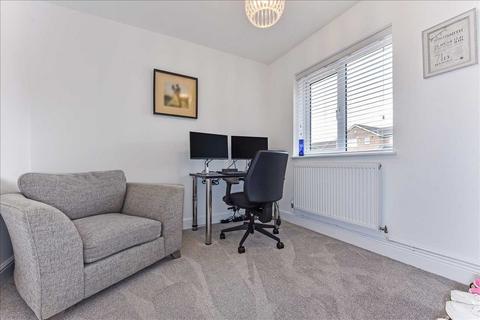 73 Fleet End Road, Warsash, Southampton, SO31 9JH