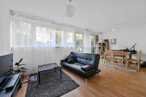 3 bedroom maisonette to rent, Roman Road, Bethnal Green, London, E2