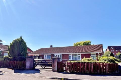 3 bedroom bungalow for sale, Berkeley Close, Verwood, Dorset, BH31