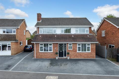 4 bedroom detached house for sale, Broadoak Avenue, Maidstone, Kent, ME15