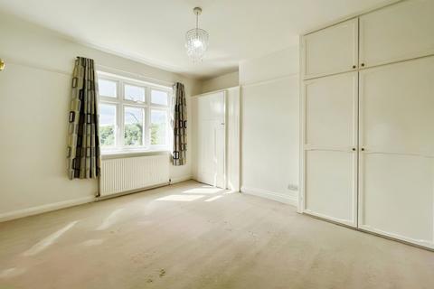 3 bedroom semi-detached house to rent, Oxford Road, Gerrards Cross SL9