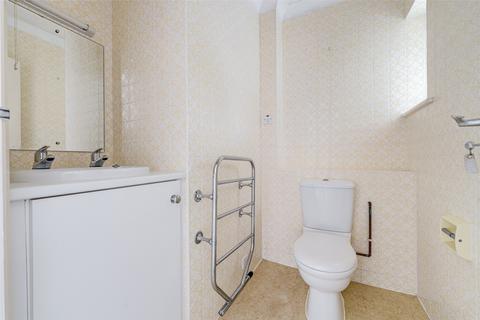 2 Cedar Close, Ferring, Worthing, BN12 5LH