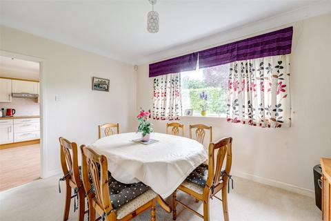 3 bedroom detached house for sale, Sea Drive, Ferring, Worthing, West Sussex, BN12