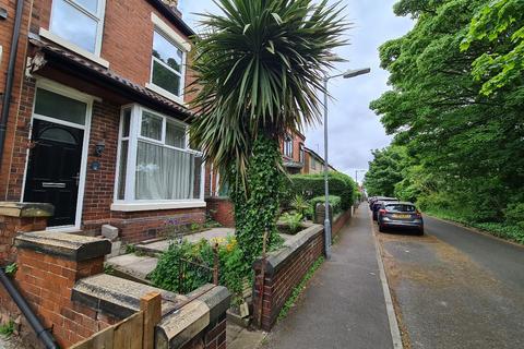 4 bedroom terraced house to rent, Station Road, Kearsley, Bolton