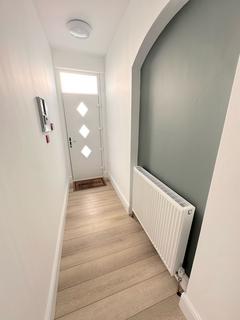 1 bedroom flat to rent, 8 Dryclough Lane, Halifax HX3