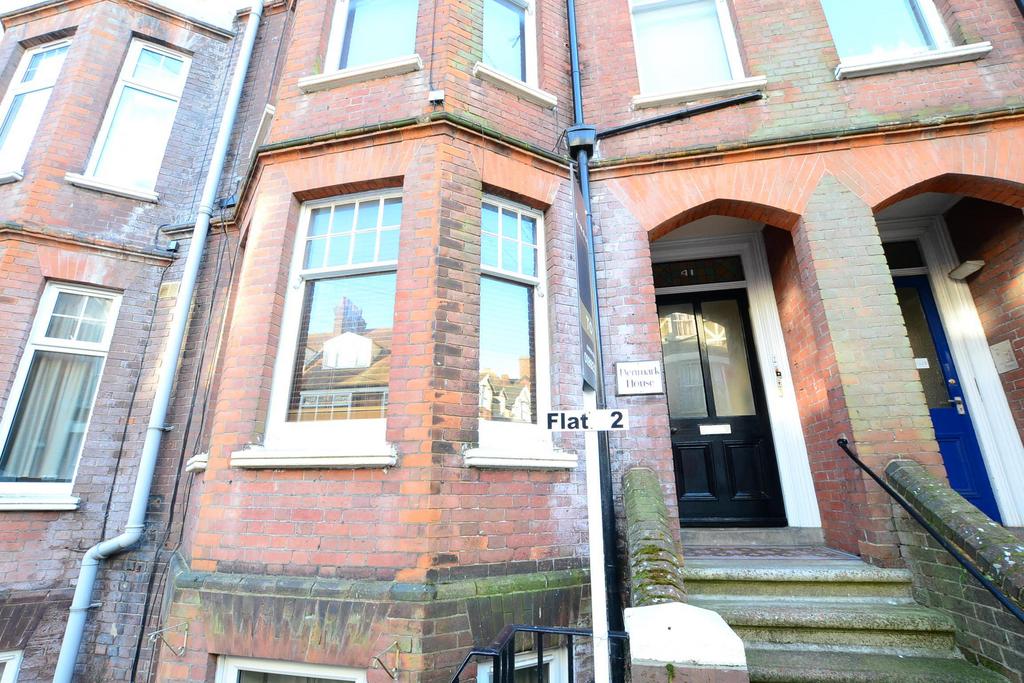 Lime Hill Road, Kent TN1 1 bed apartment £950 pcm (£219 pw)
