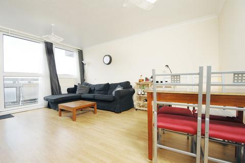 2 bedroom flat to rent, King Street, London W6