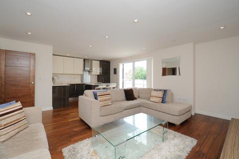 2 bedroom apartment to rent, Wyfold Road, Munster Village, Fulham SW6