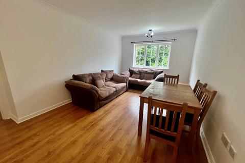 2 bedroom apartment to rent, Exchange Walk, Pinner HA5