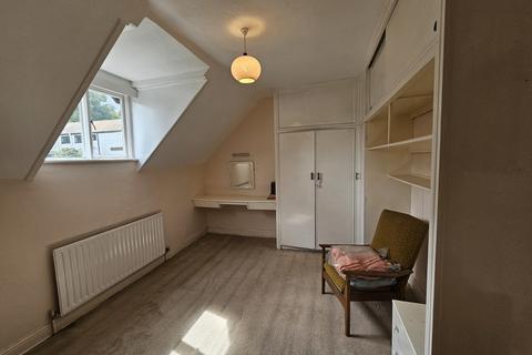 47 Clifton Road, Sutton Coldfield, B73 6EN