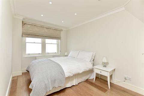 2 bedroom flat to rent, 12-13 Kensington Court, London W8