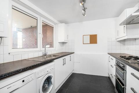 2 bedroom flat to rent, Gresham Road, Brixton, SW9