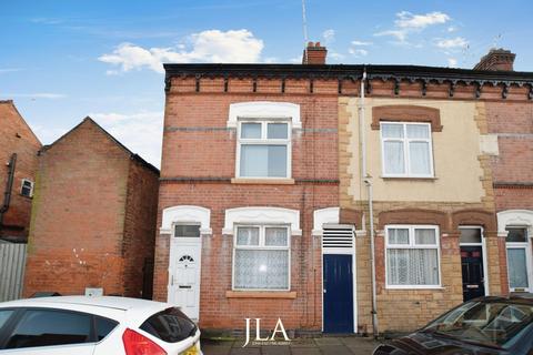 3 bedroom terraced house to rent, Leicester LE2