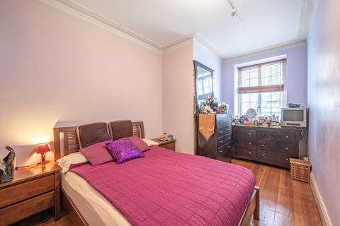 1 bedroom flat for sale, North End Road, Golders Green, London, NW11