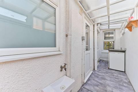 22 William Road, Sutton, SM1 4QT
