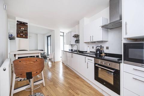 1 bedroom flat to rent, Goswell Road, Angel, London, EC1V